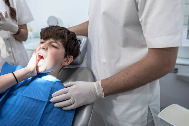 Best Dentist for Tooth Abscess  in Lake Sherwood, CA